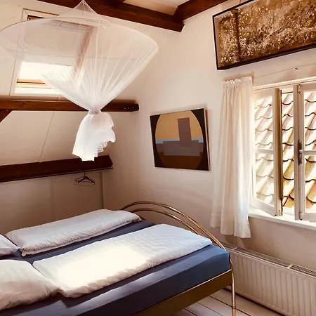 Vakantie Appartement Goedereede Let Op De Badkamer Moet Met Andere Gasten Gedeeld Worden Exterior photo