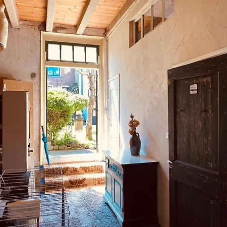 Vakantie Appartement Goedereede Let Op De Badkamer Moet Met Andere Gasten Gedeeld Worden Exterior photo